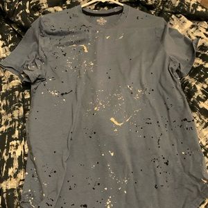 Splatter Tee. Curved hem.
